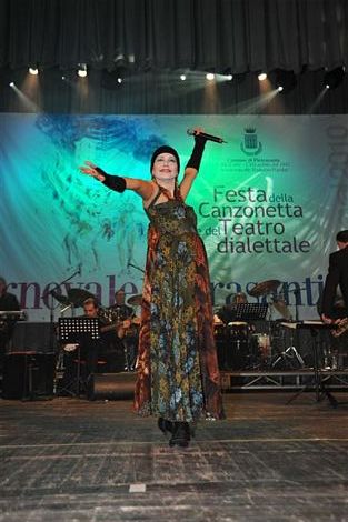 Ingrandisci la foto